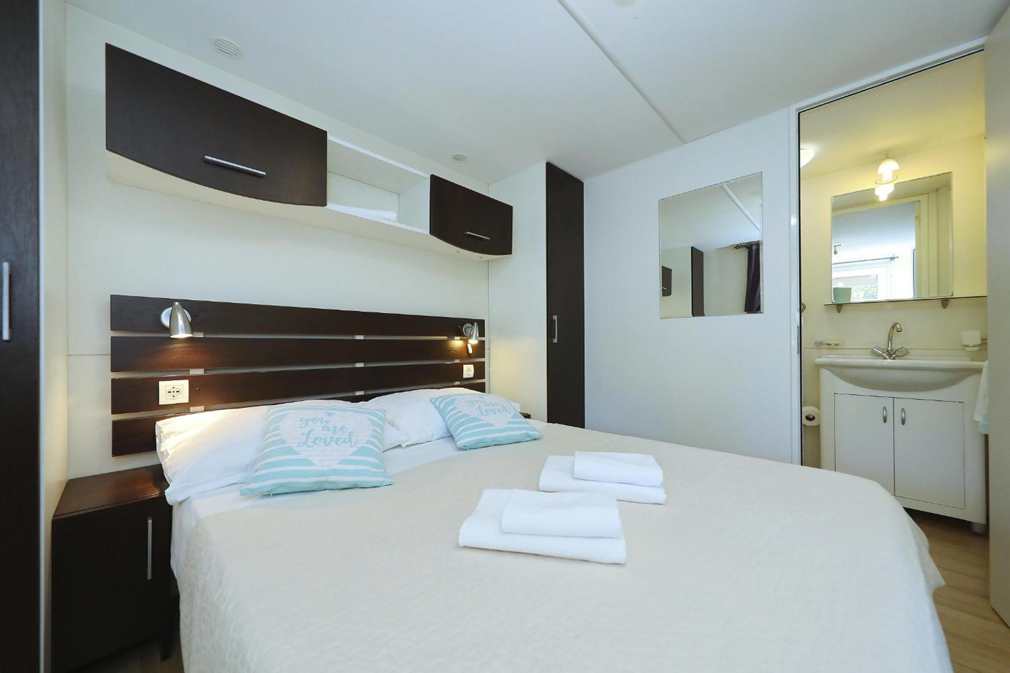 Camping Park Soline Mobile Homes Biograd Na Moru Exterior foto